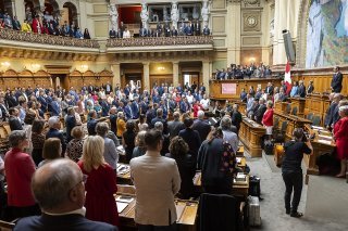 Les prix à consommation devraient dépasser cette année la fourchette visée par la Banque nationale suisse, note mardi l'OCDE dans son rapport sur les perspectives économiques. Face à l'inflation, la BNS n'aura pas d'autre choix que de resserrer à ...